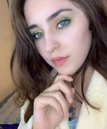 Евгения, 21